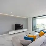 Luxury With Stunning Sea Views 포티마오