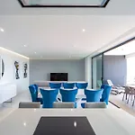 아파트 Luxury With Stunning Sea Views *