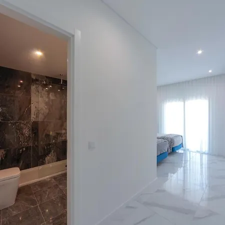 Luxury With Stunning Sea Views Διαμέρισμα