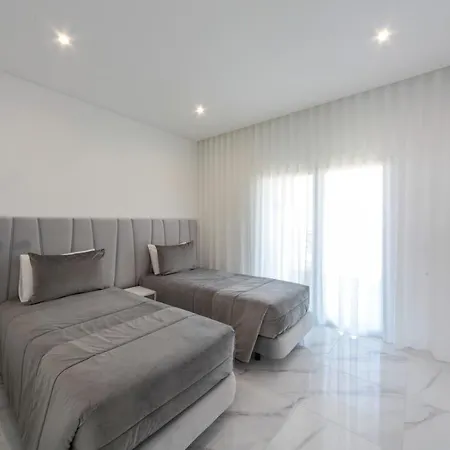 Luxury With Stunning Sea Views *