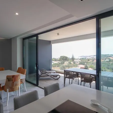 Luxury With Stunning Sea Views Διαμέρισμα *
