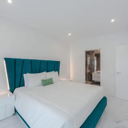 Luxury With Stunning Sea Views * Портиман