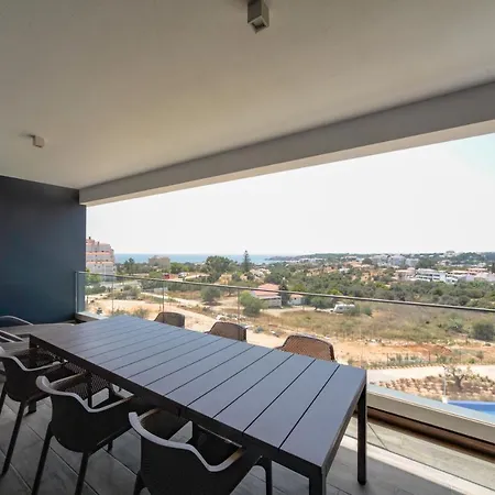 דירה Luxury With Stunning Sea Views פורטימאו